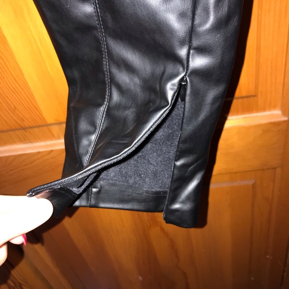 Zara Faux leather leggings - Picture 6 of 8
